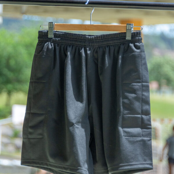 Pantalon_corto_futbol_portero_001.jpg